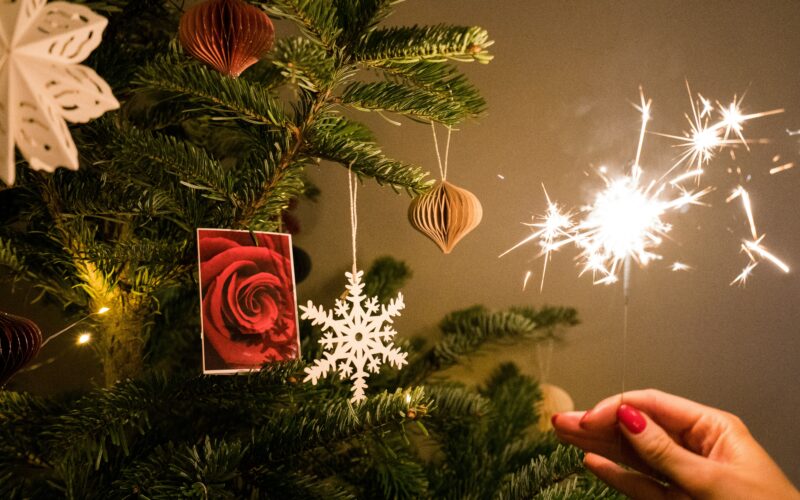 jak zrobić ozdoby świąteczne z papieru